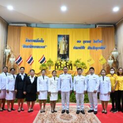 ร่วมพิธีทำบุญตักบาตรถวายพระราชกุศล และพิธีวางพวงมาลา น้อมรำลึกในพระมหากรุณาธิคุณในพระบาทสมเด็จพระบรมชนกาธิเบศร มหาภูมิพลอดุลยเดชมหาราช บรมนาถบพิตร เนื่องในวันนวมินทรมหาราช 13 ตุลาคม 2568